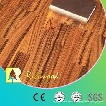 E1 AC3 Piano 12.3mm Revestimiento de cera Vinilo Laminado Pisos de madera laminada